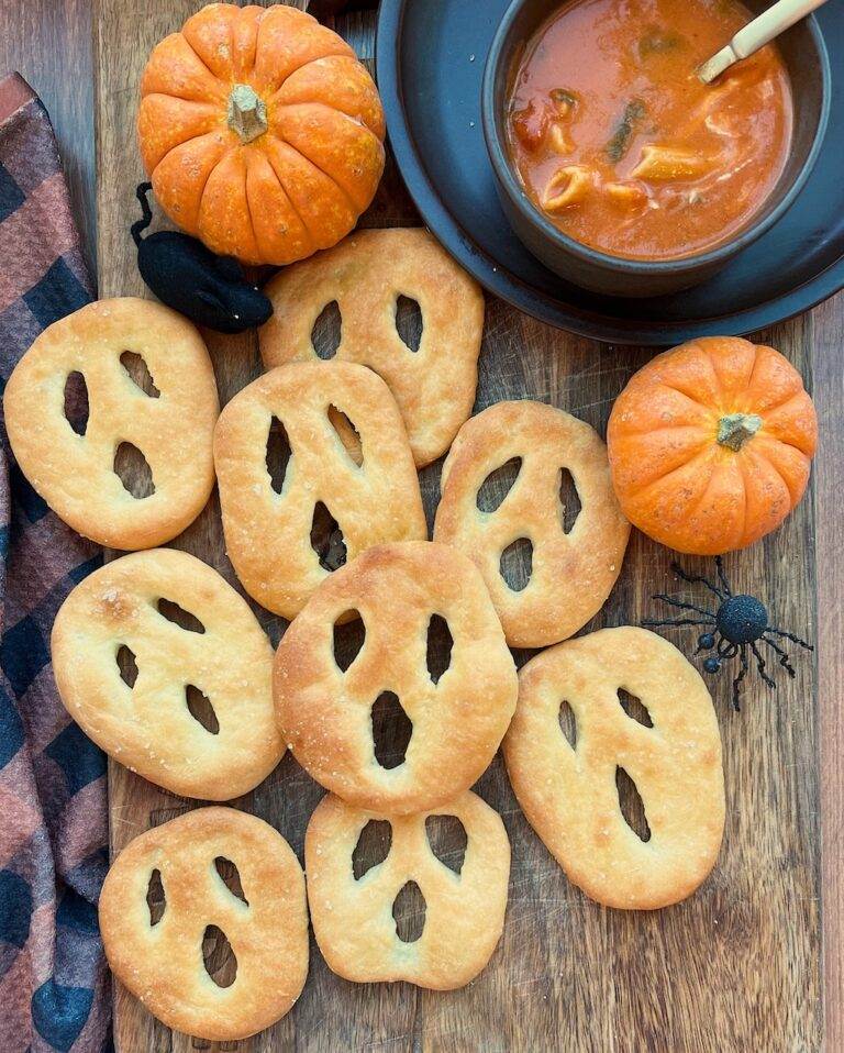 Mini Ghost Shaped Fougasse